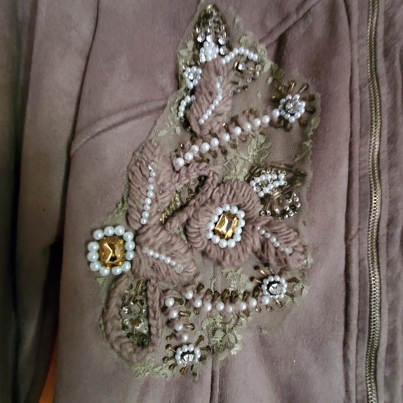 Jacket - Picture 6 of 7